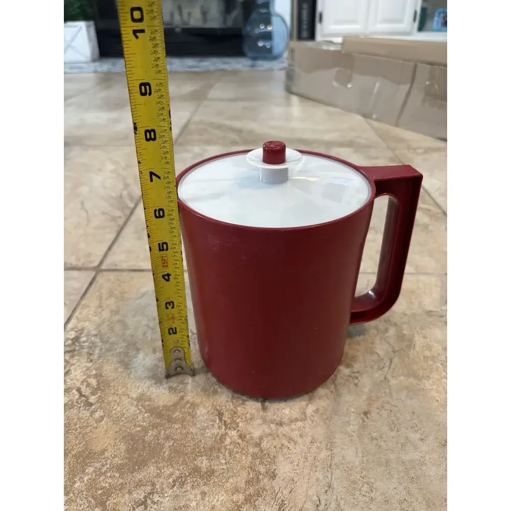 Vintage Red Tupperware 1-1/2 Quart Pitcher 1575-5 With Push Button Lid
